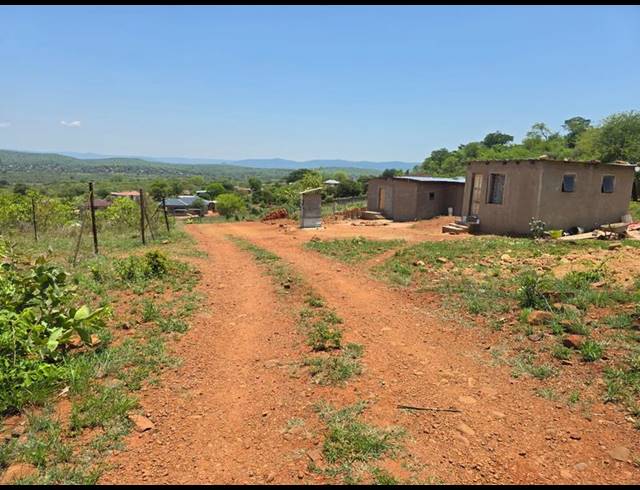 LAND FOR SALE IN MANGONDI